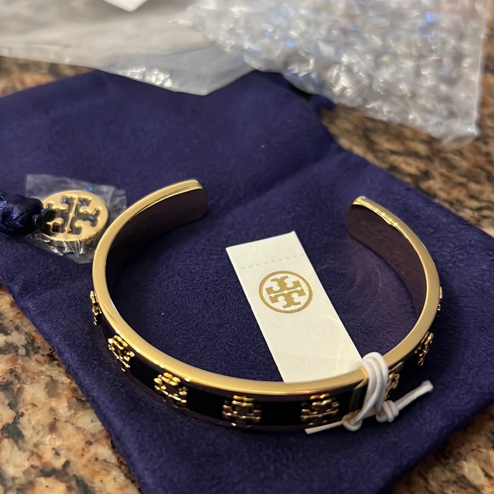 Tory Burch Enamel Logo Bracelet BNWT